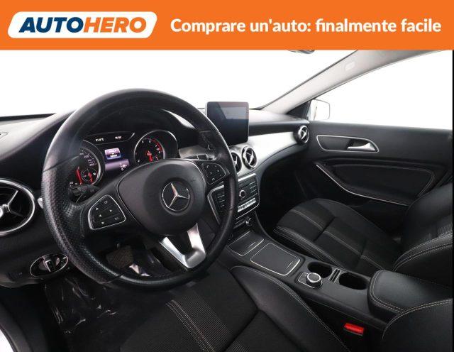 MERCEDES-BENZ GLA 180 Sport