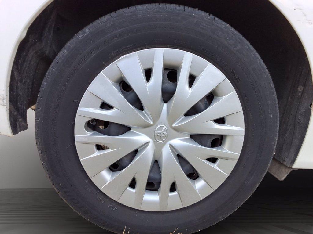TOYOTA Yaris 1.5h active del 2023
