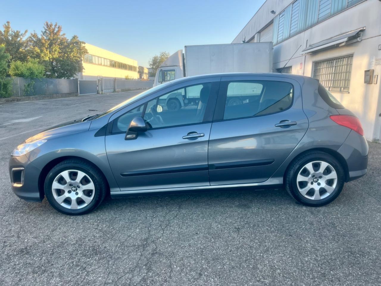 Peugeot 308 1.6hdi 2012 152.000km perfetta per neopatentati