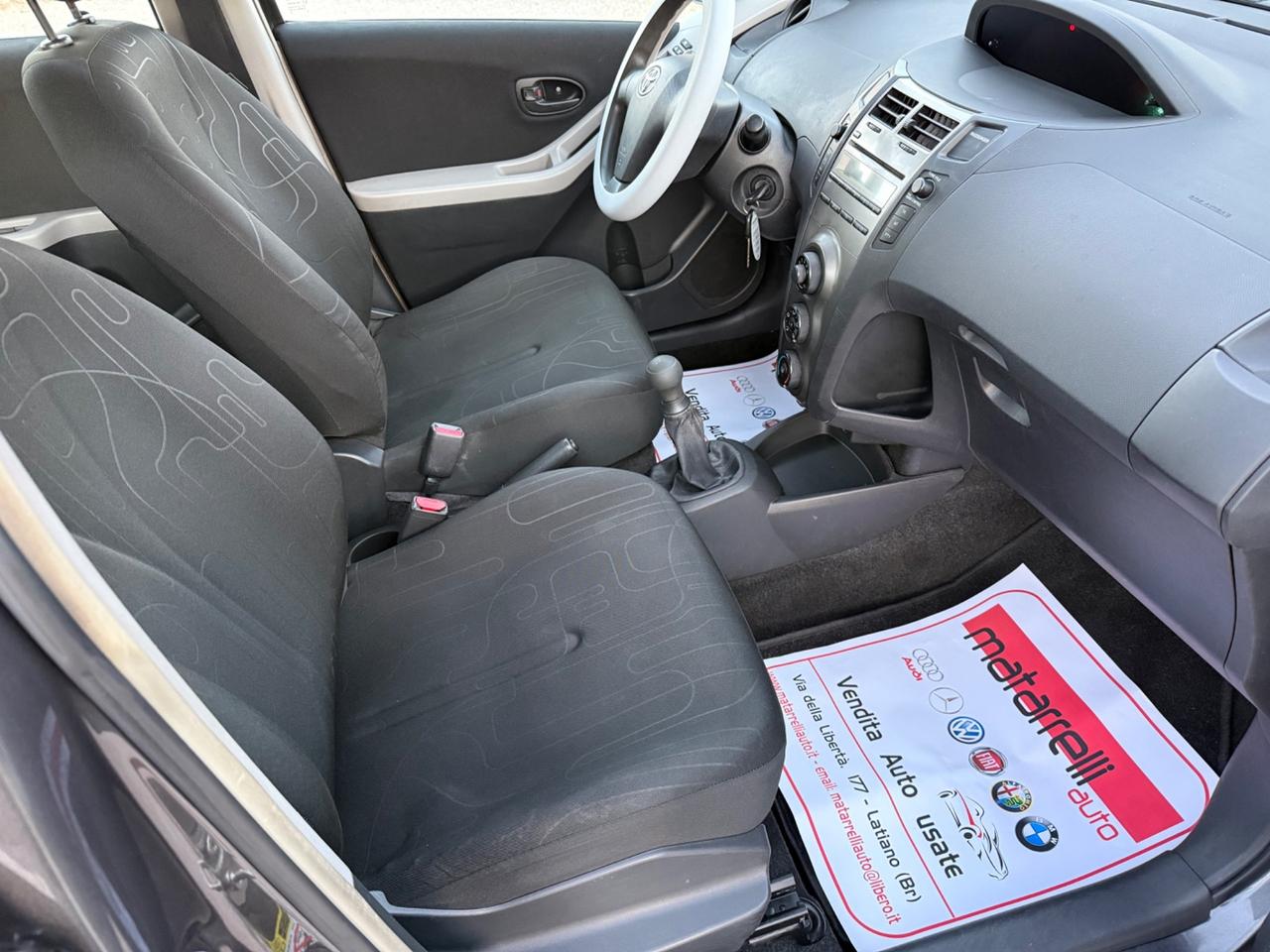 Toyota Yaris 1.0 5 porte Sol