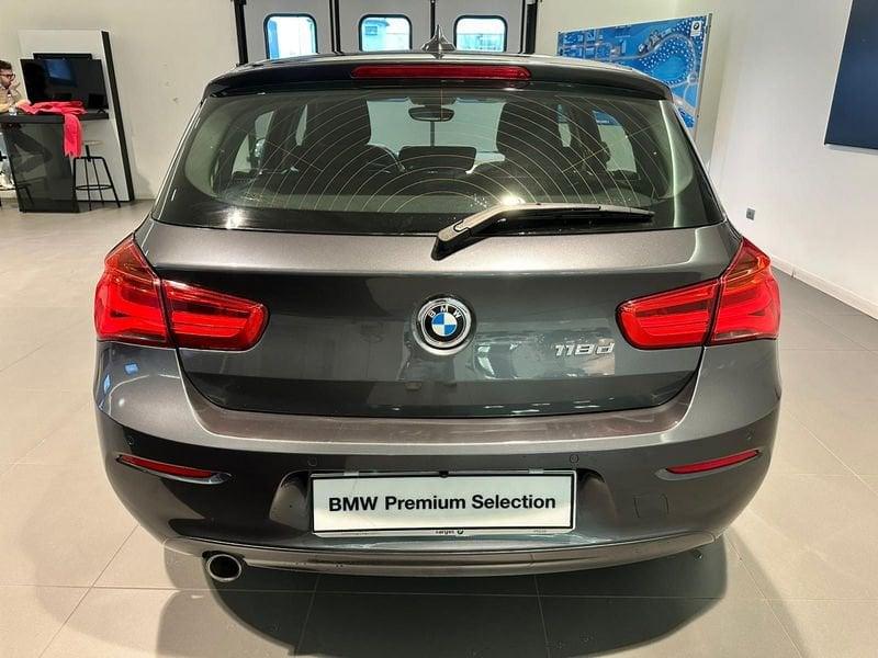 BMW Serie 1 118d Advantage 5p auto