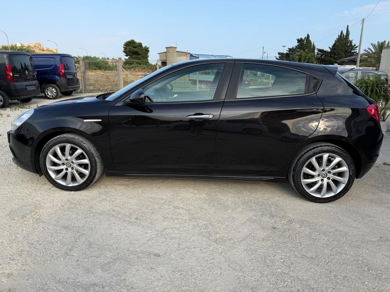 Alfa Romeo Giulietta 1.6 JTDm-2 105 CV Distinctive