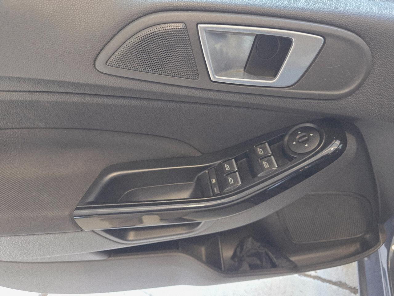 Ford Fiesta 1.4 5p GPL Titanium, 1 proprietario