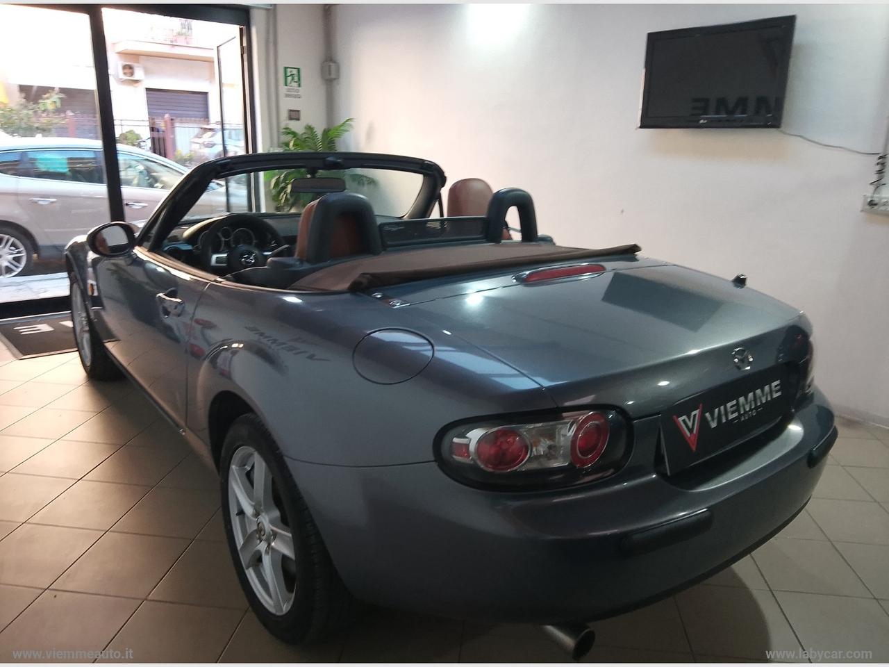 MAZDA MX-5 Roadster 1.8L Fire