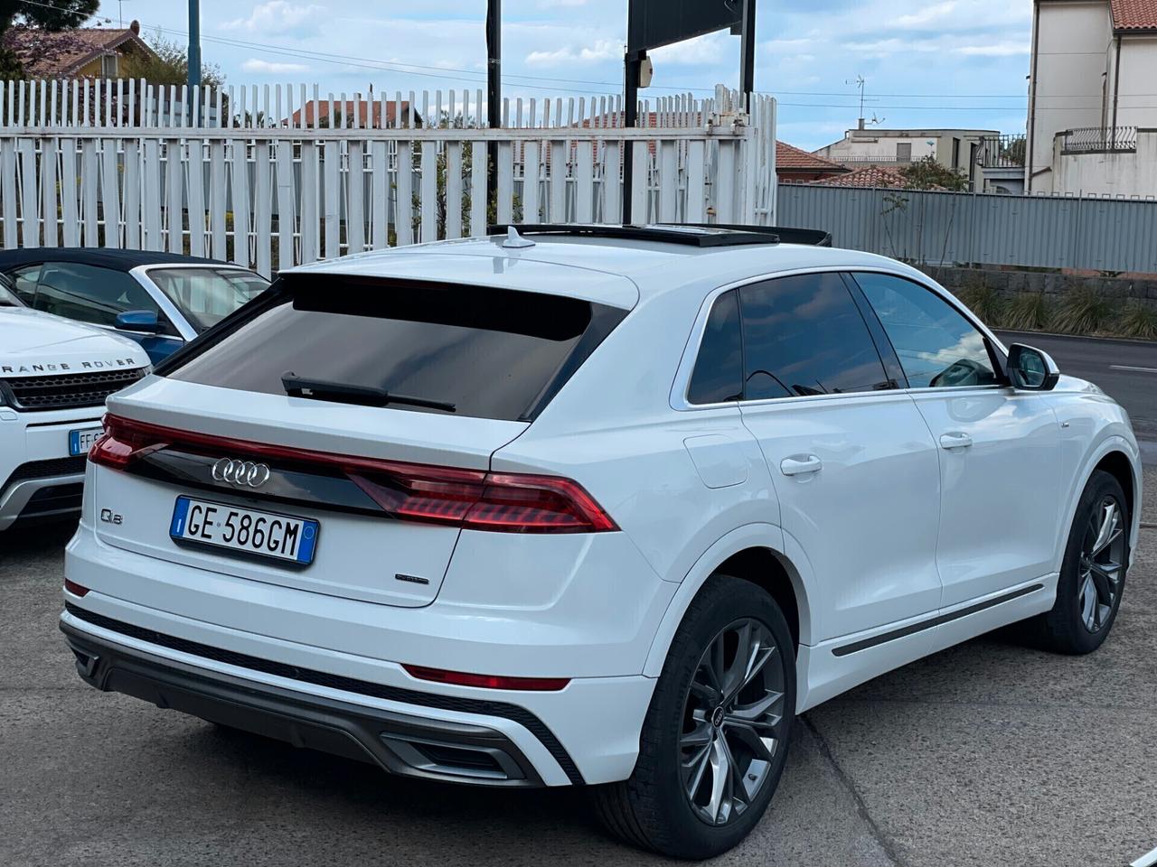 Audi Q8 45 TDI quattro tiptronic S Line Tetto