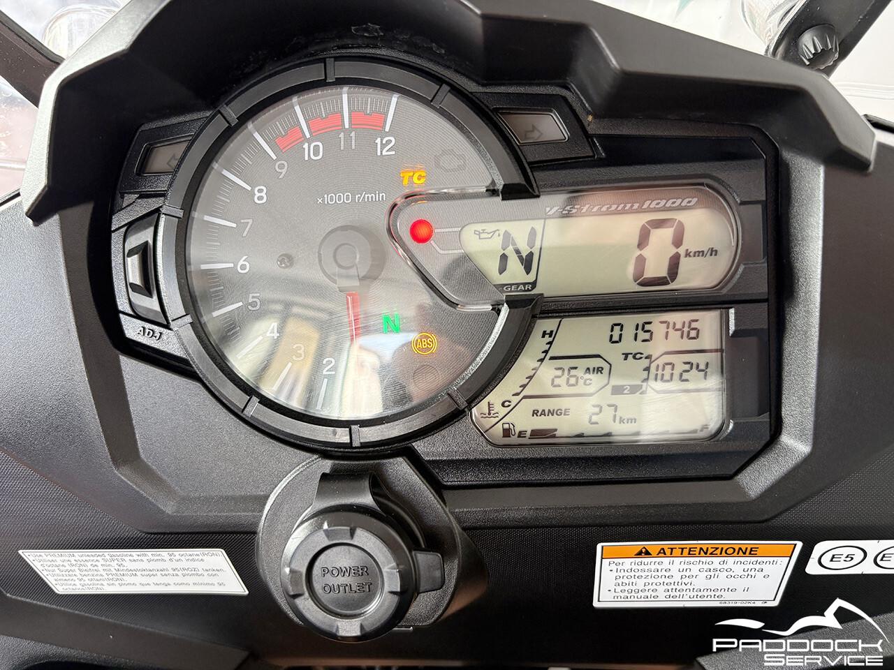 Suzuki V Strom DL 1000 solo 15.000 km ACCESSORIATA