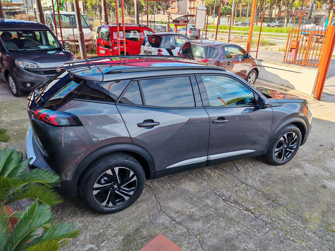 Peugeot 2008 1,5 diesel 12/2021 Cv110