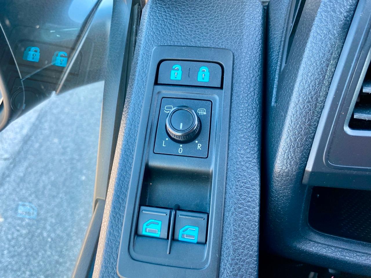 Volkswagen T6 Caravelle KOMBI 2.0 TDI DSG 150cv 9 Posti