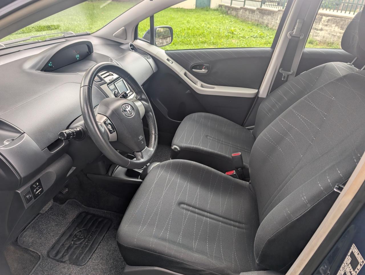 Toyota Yaris 1.3 5 porte M-MT Sol UNICO PROPRIETARIO AUTOMATICA