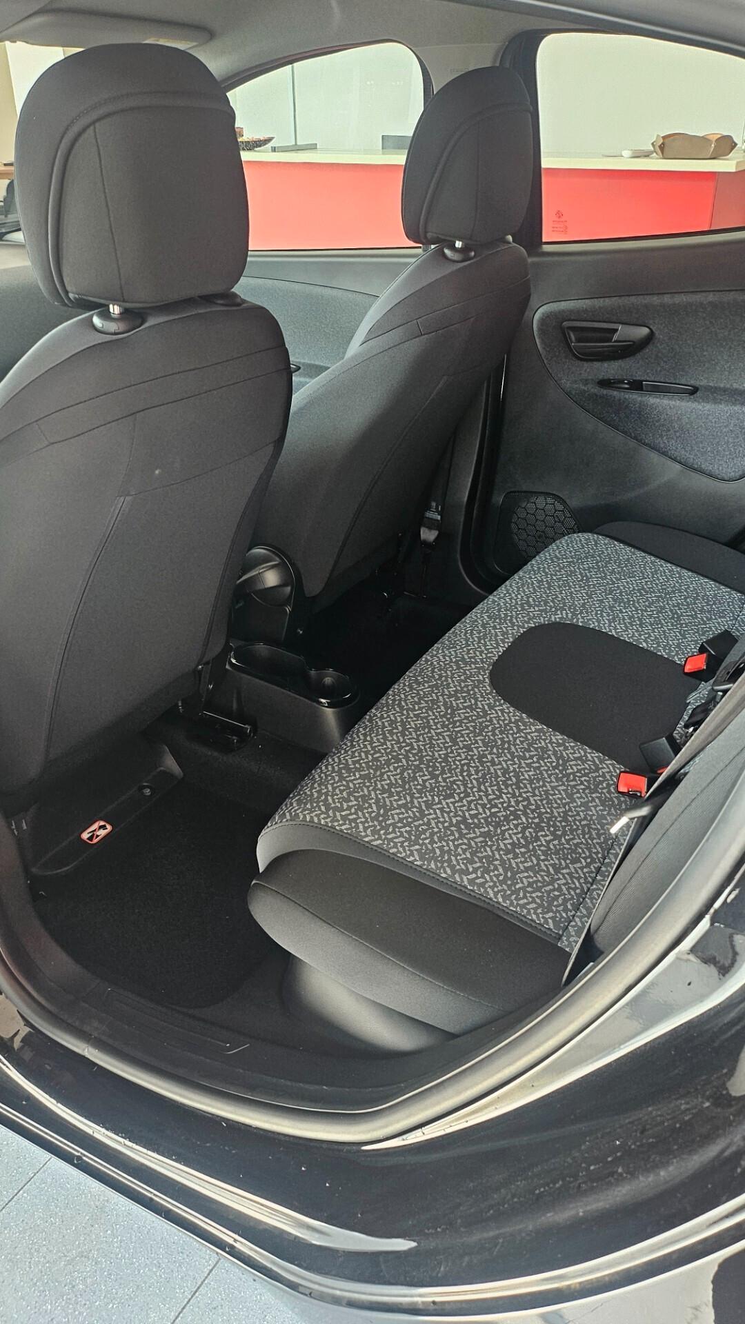 Lancia Ypsilon 1.0 FireFly 5 porte S&S Hybrid Gold