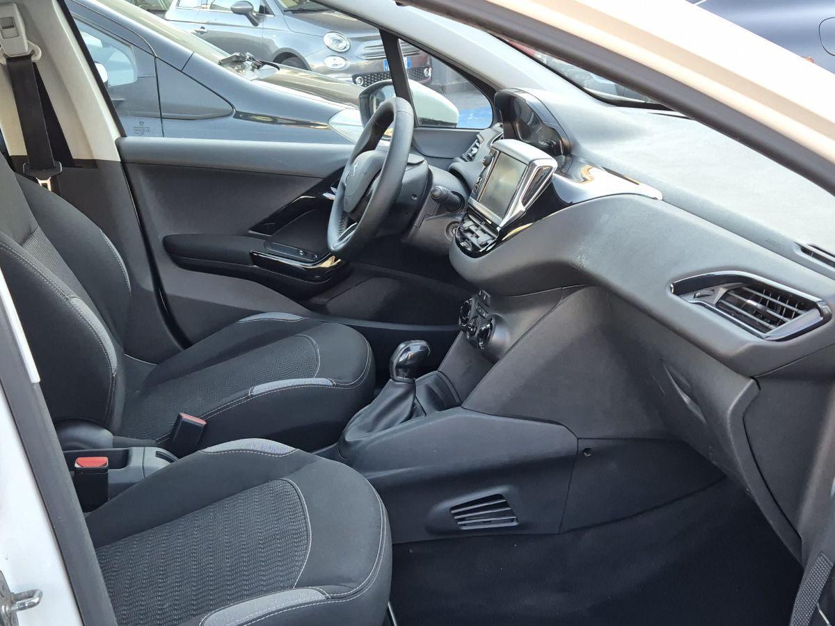 PEUGEOT - 208 - BlueHDi 75 S&S 5p. Active