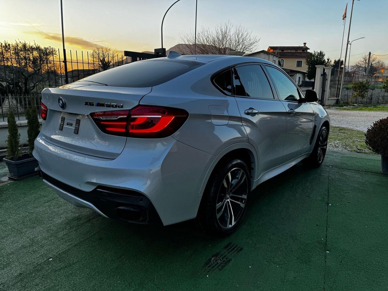 BMW X6 M50D