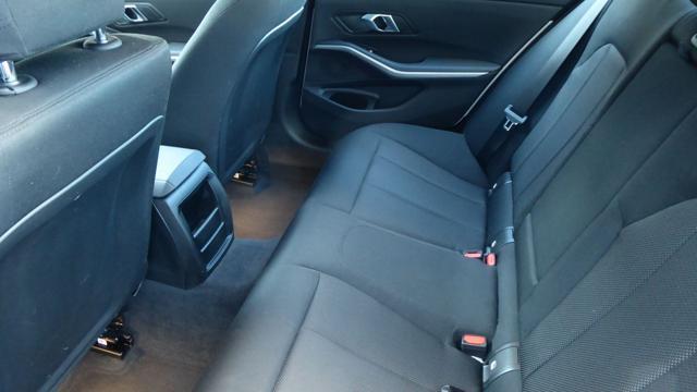 BMW 320 d Business Automatico