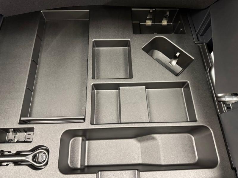 LEXUS UX HYBRID 4WD DESIGN