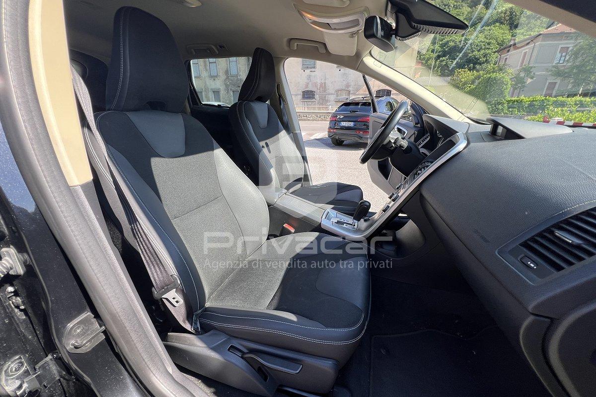 VOLVO XC60 D3 AWD Geartronic Momentum