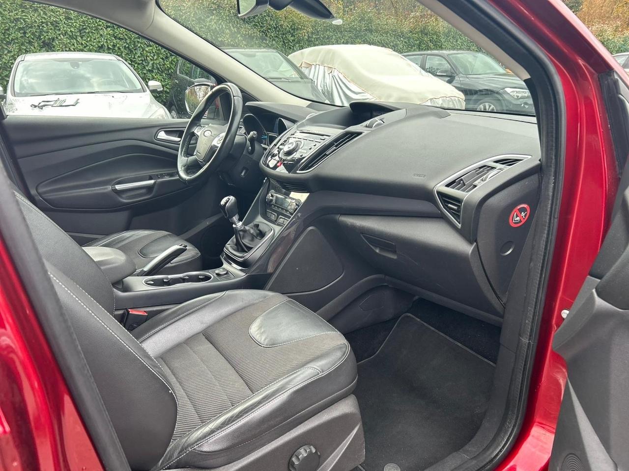 Ford Kuga 2.0 TDCI 120 CV S&S 2WD Titanium