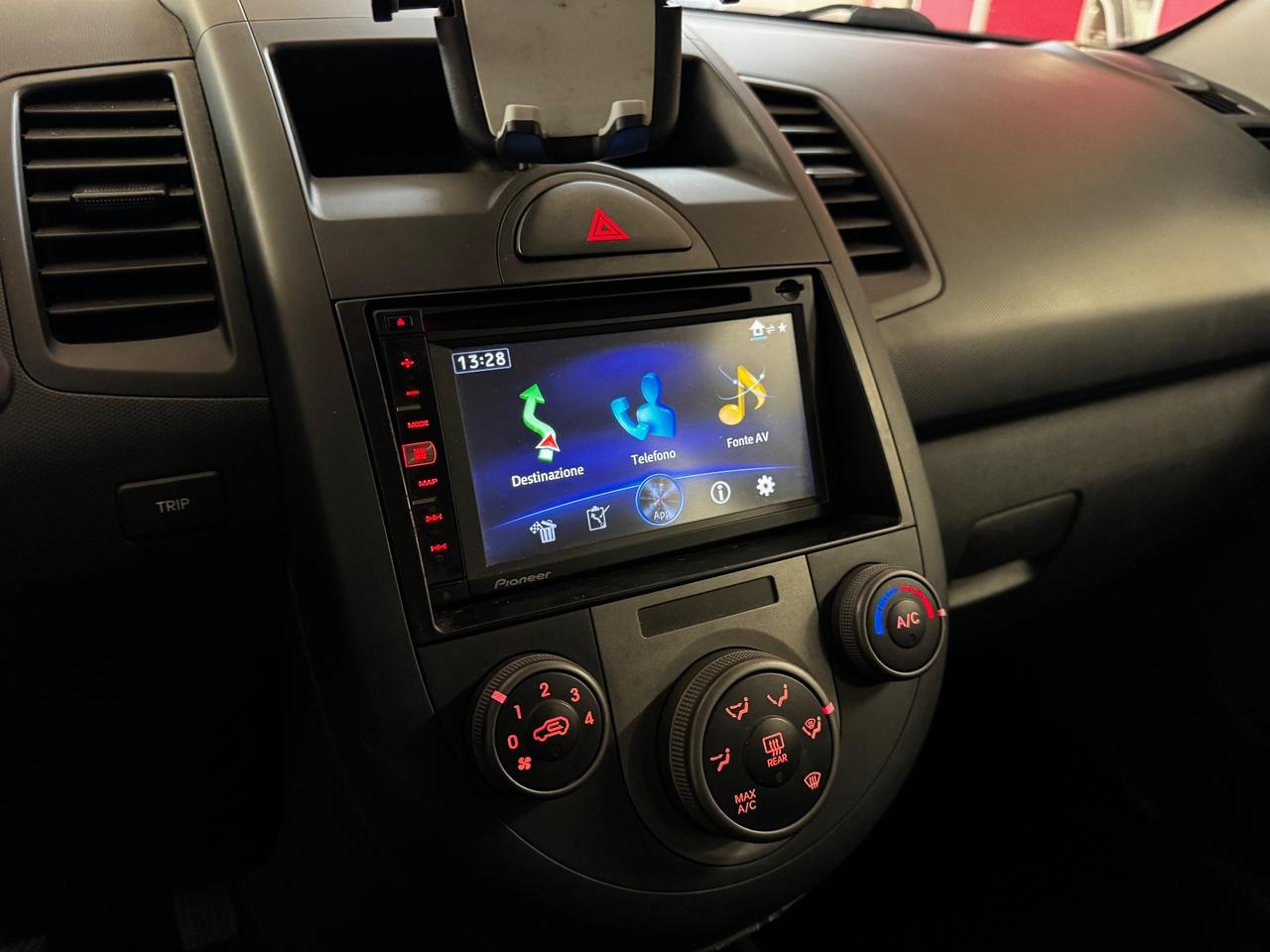 Kia Soul 1.6 Benz-UniPro-Navi-Telef-KmCertif-Garantita-Permute-