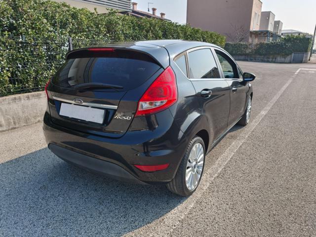 FORD Fiesta 1.2 Benzina 5 porte ( DISTRIBUZIONE FATTA )