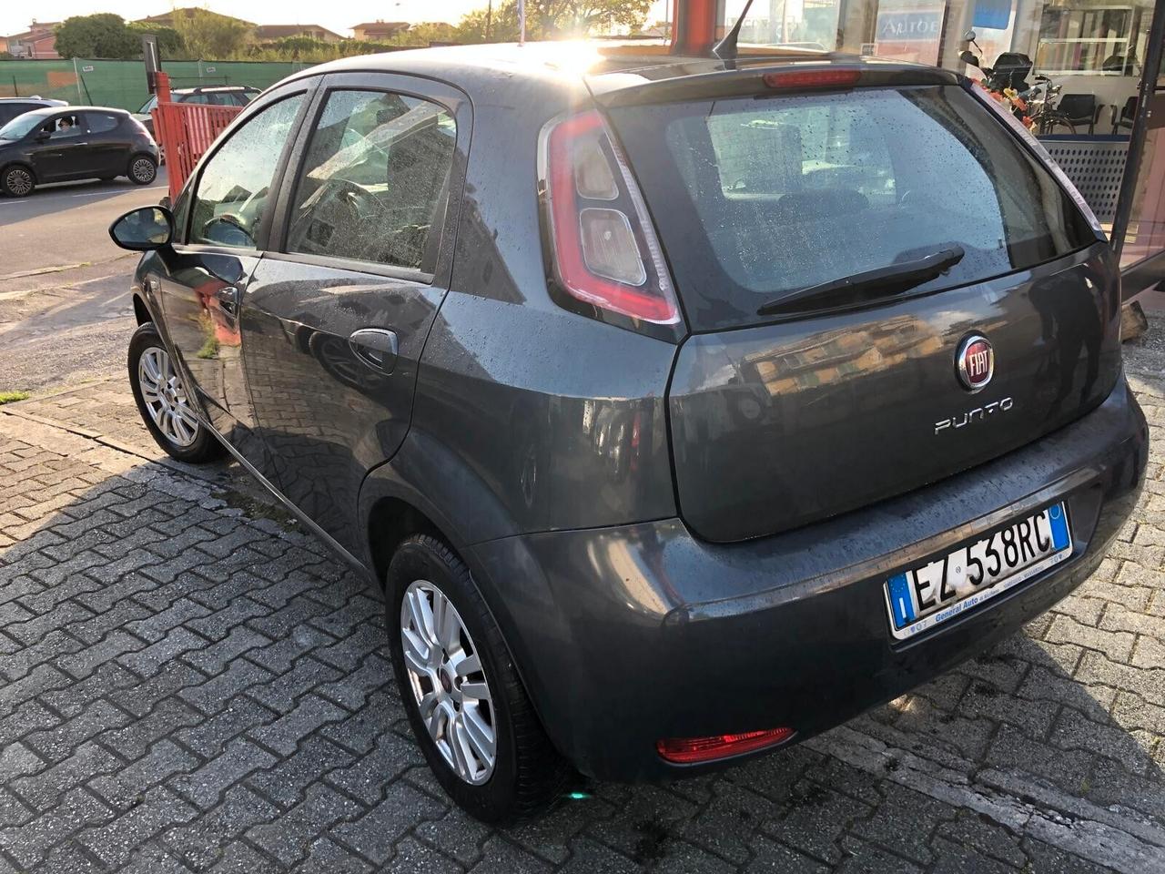 Fiat Punto 1.4 8V 5 porte Natural Power Street X NEOPATENTATO UNICO PROPRIETARIO CON GARANZIA EUROPEA 12 MESI ESTENDIBILE FINO A 36 MESI!!!