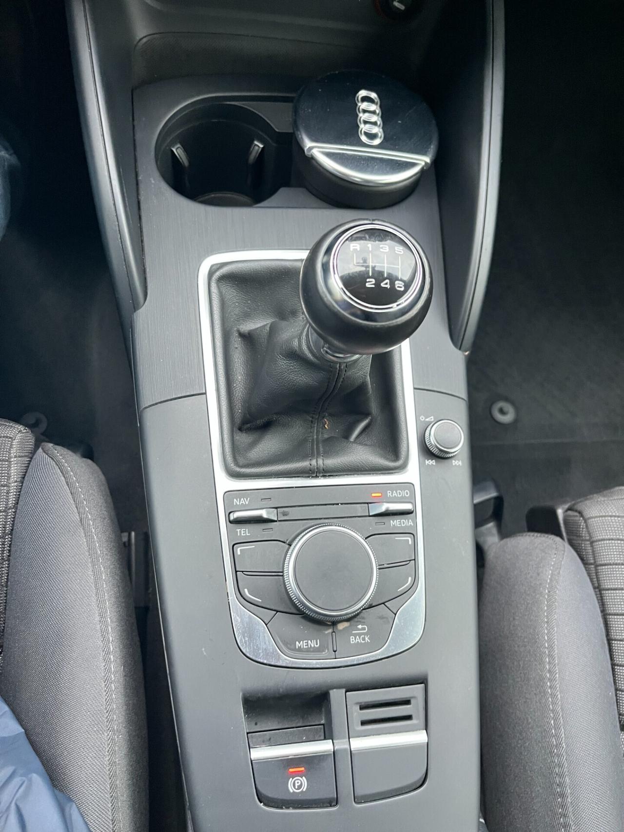 Audi A3 SPB 1.6 TDI 105 CV CR Ambition