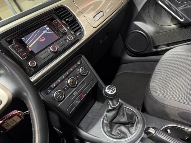 VOLKSWAGEN Maggiolino 2.0 CABRIO CERCHI DA 19 ABBINAMENTO COLORI UNICO