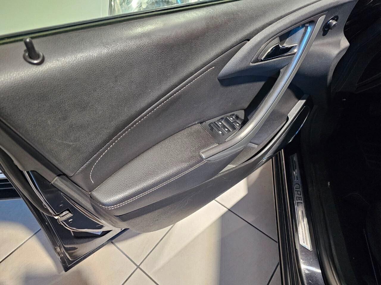 Opel Astra 1.4 Turbo 140CV 5 porte Cosmo