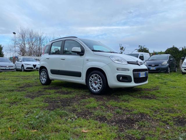 Fiat New Panda 1.2 69cv 5 posti * Solamente 41.000km! * Neopat.