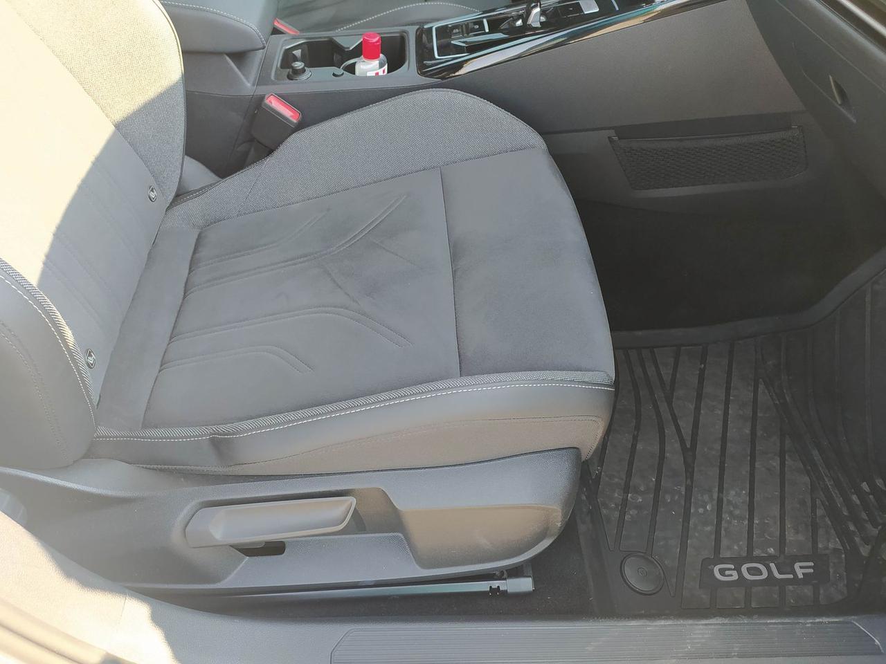 Volkswagen Golf Style 1.5 eHybrid PHEV 204C #12024