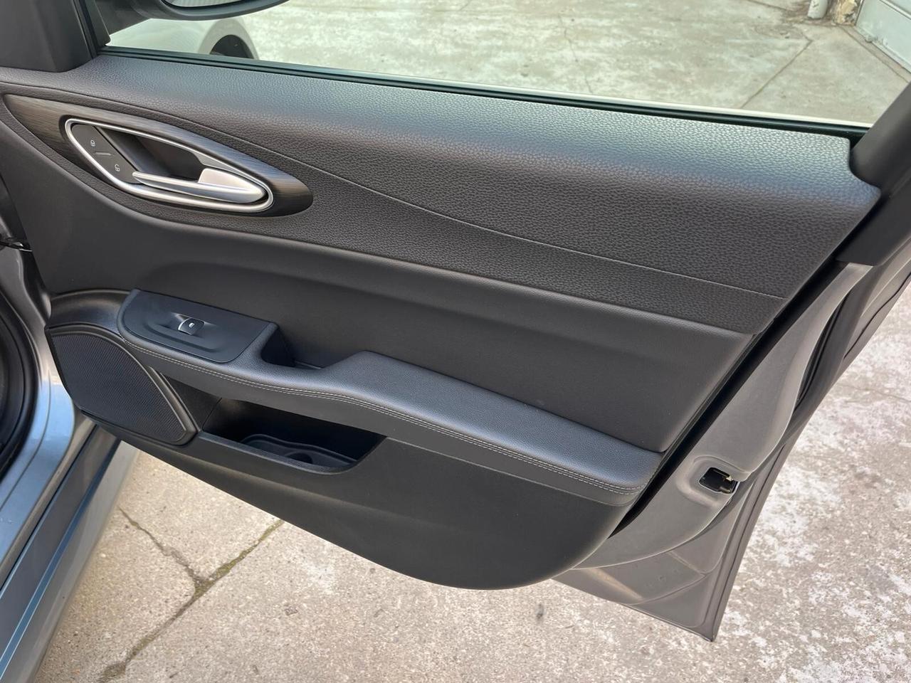 Alfa Romeo Giulia 2.2 Turbodiesel 180 CV AT8 Business Sport Launch Ed.