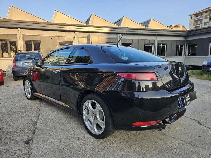 Alfa Romeo GT GT 1.9 jtd mjt Progression