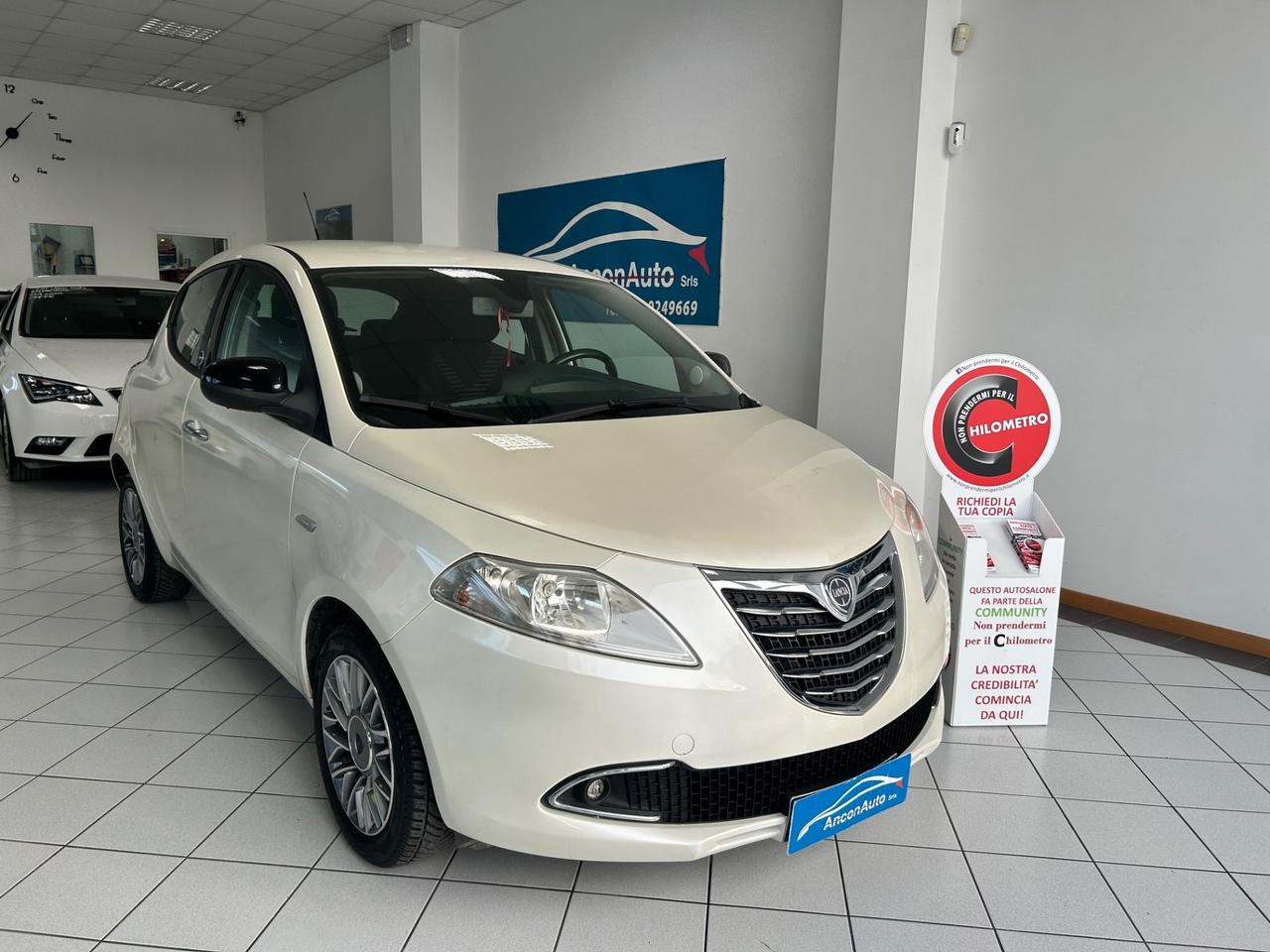Lancia Ypsilon 1.2 GPL neopatentati 2012
