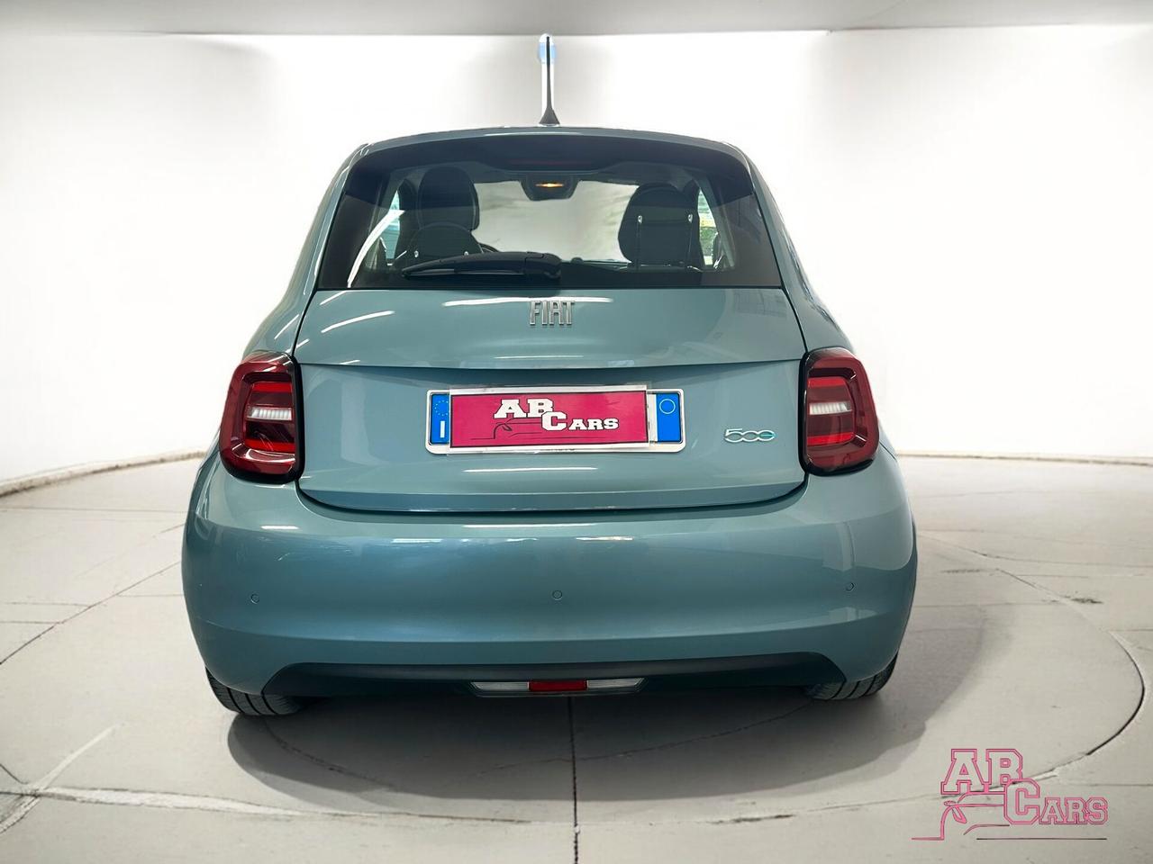 Fiat 500 500e Berlina 42 kWh Icon