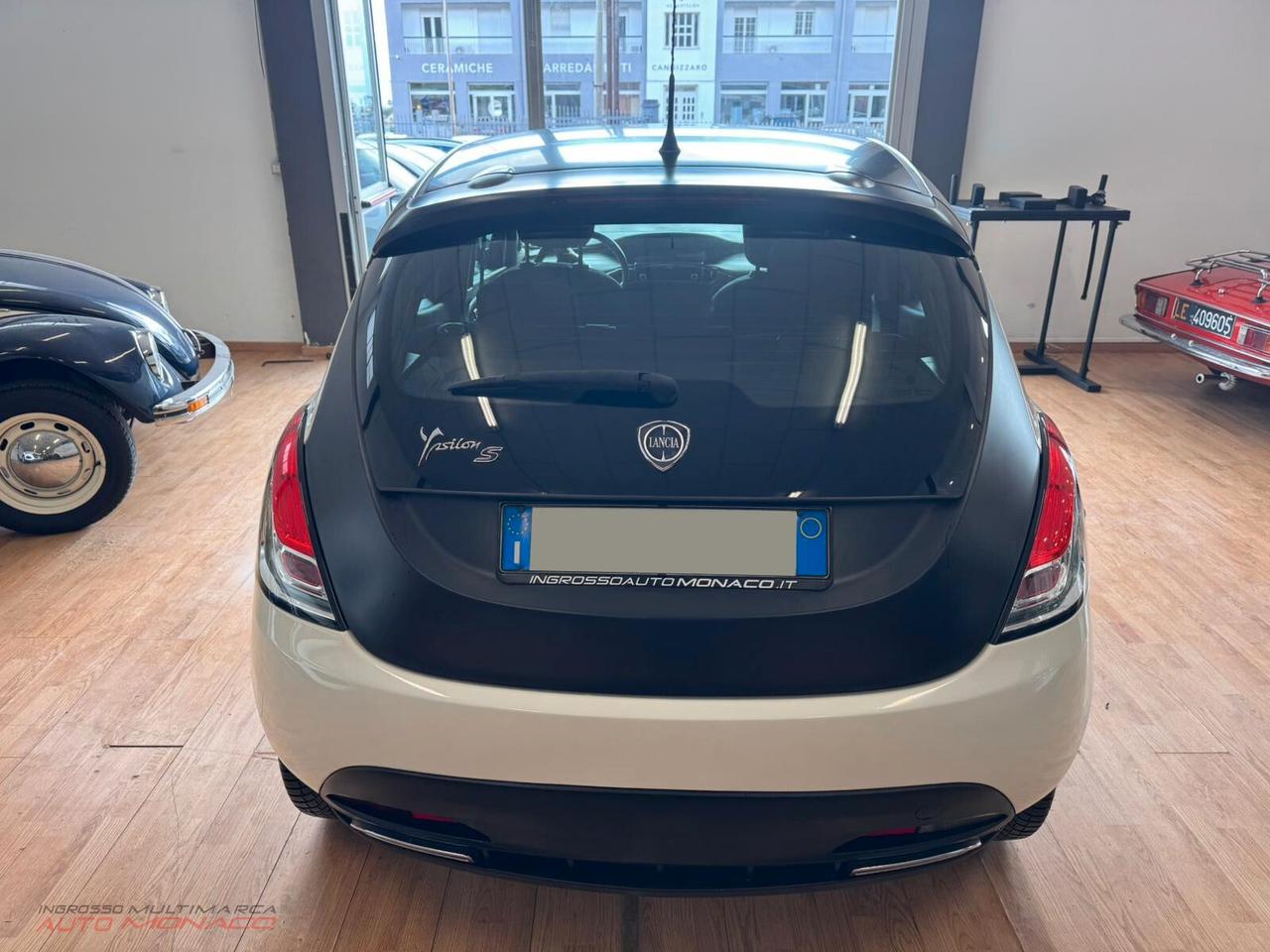 Lancia Ypsilon 1.3 MJT 95CV Momodesign 2014