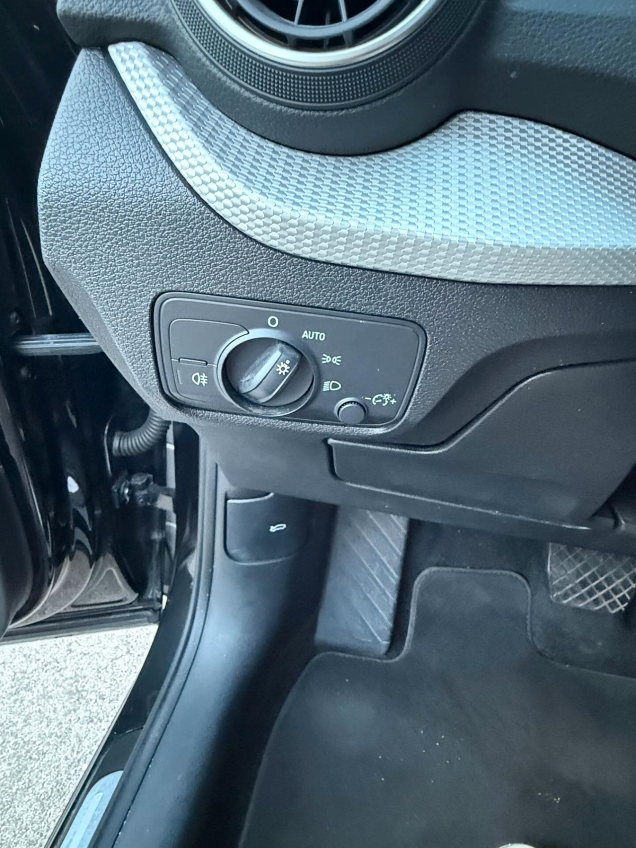 Audi Q2 30 TDI S tronic Admired Advanced