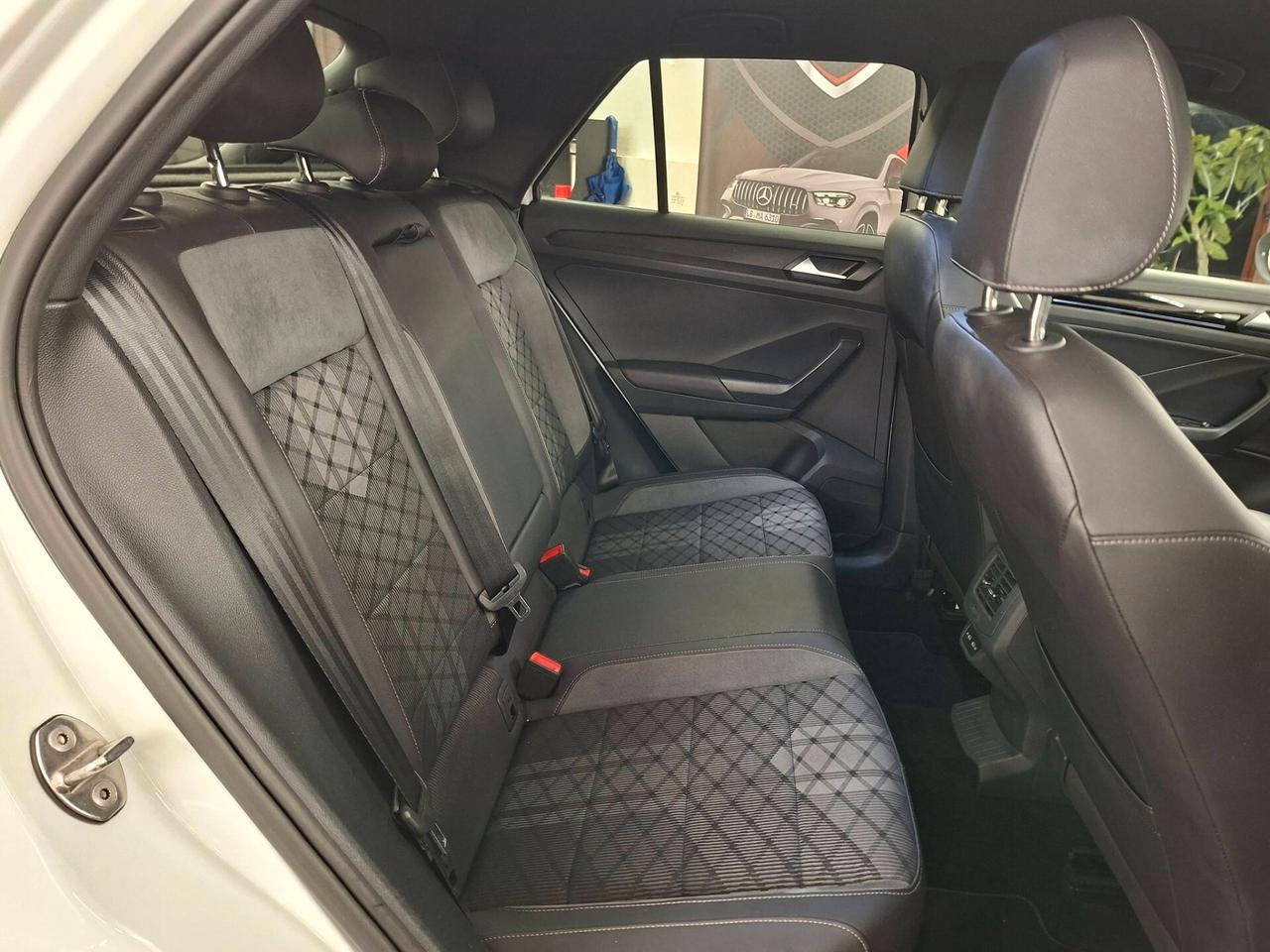 Volkswagen T-Roc 2.0 TDI SCR 150 CV DSG R-Line