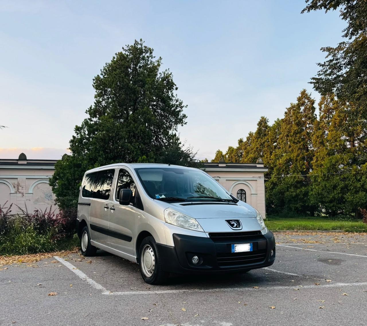 Peugeot Expert Tepee Mix 2.0 HDi 163CV FAP PC Premium Vetrato
