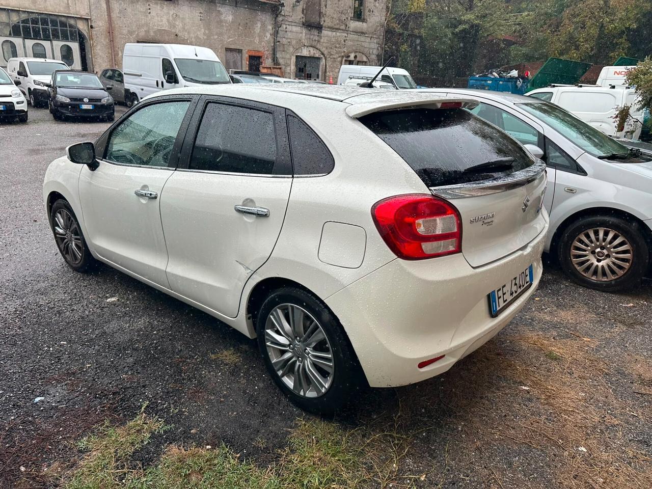 Suzuki Baleno 1.2 Hybrid B-Top