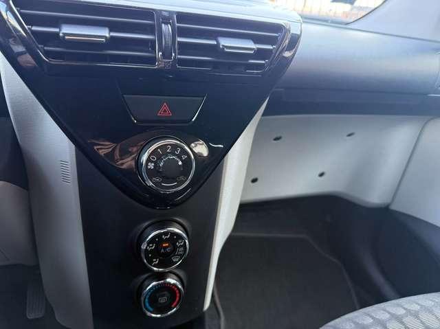 Toyota iQ iQ 1.0 Lounge / NEOPATENTATI