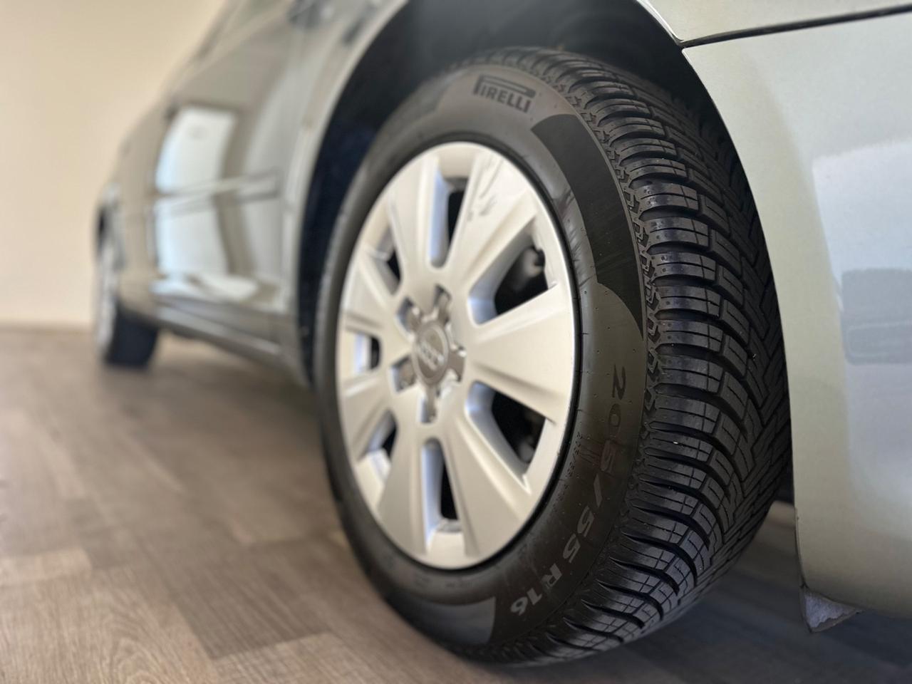 Audi A3 SPB 1.6 S tronic Attraction AUTOMATICA