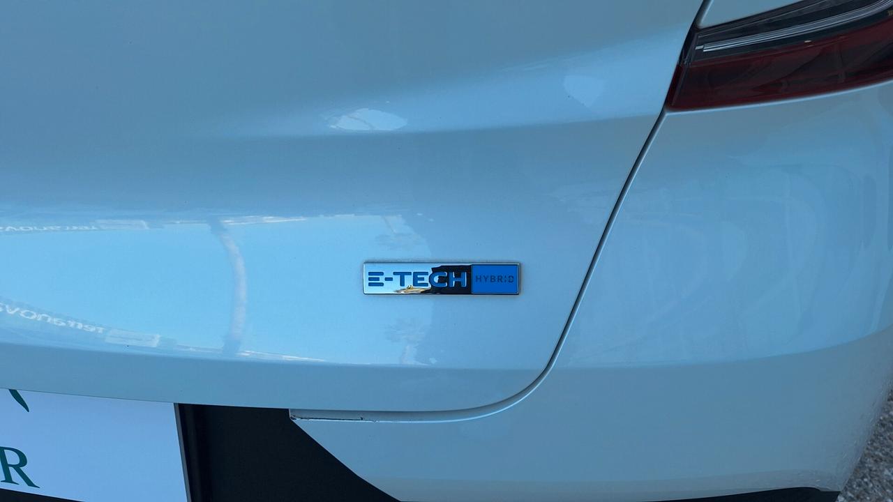 Renault Captur Full Hybrid E-Tech 145 CV Business