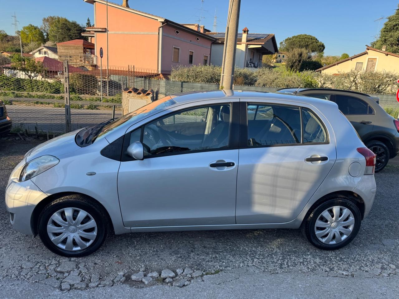 Toyota Yaris 1.0 5 porte Sol NEOPATENTATI