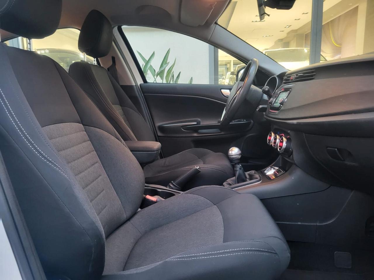 Alfa Romeo Giulietta 1.4 Turbo 120 CV Distinctive