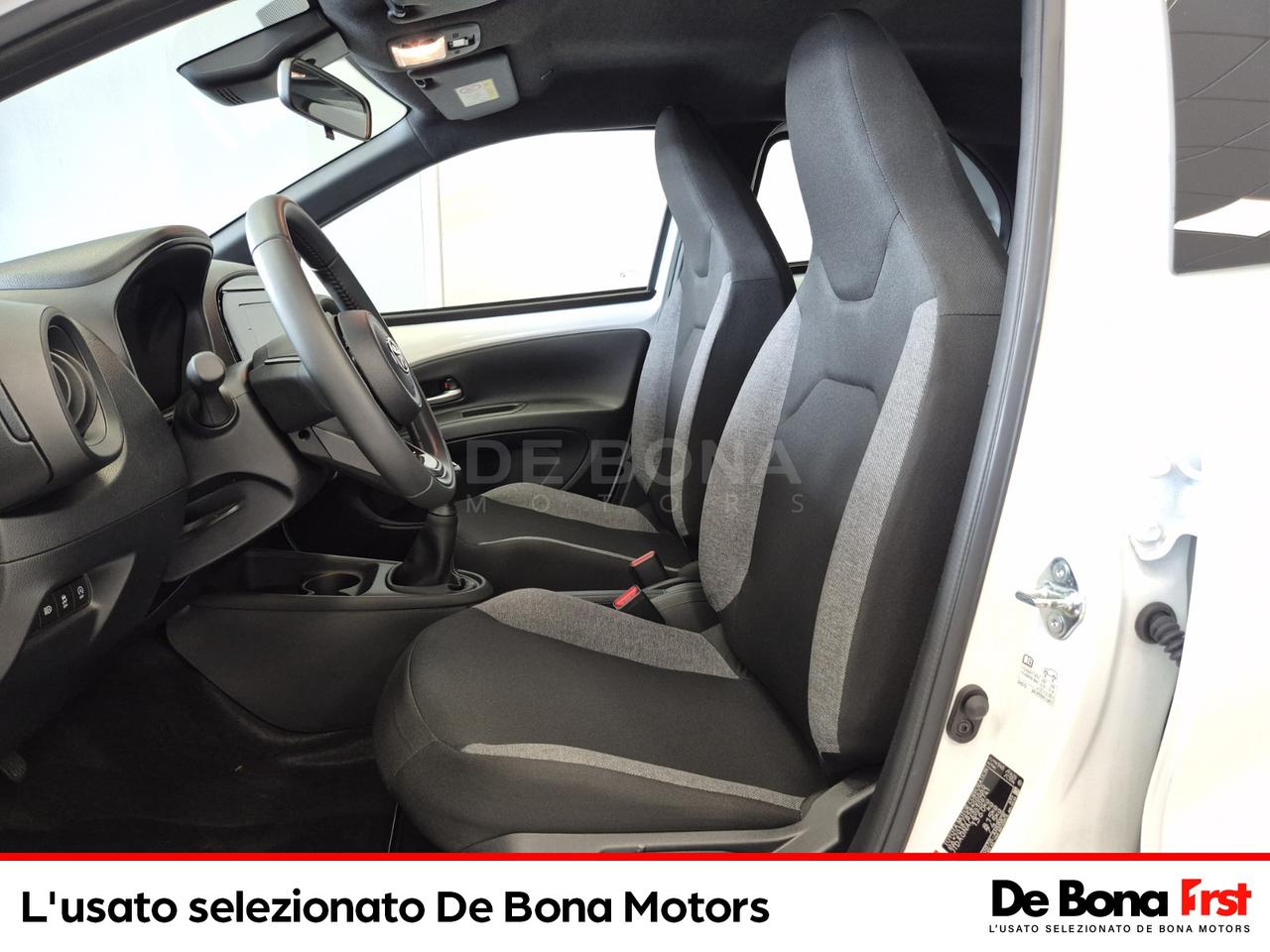 Toyota Aygo x 1.0 active 72cv