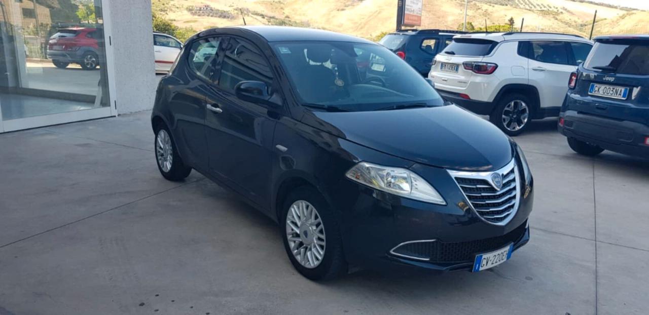 Lancia Ypsilon 1.2 69 CV 5 porte GPL