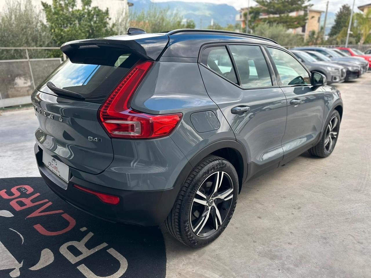 Volvo XC40 B4 AWD Geartronic R-design - Tetto apribile