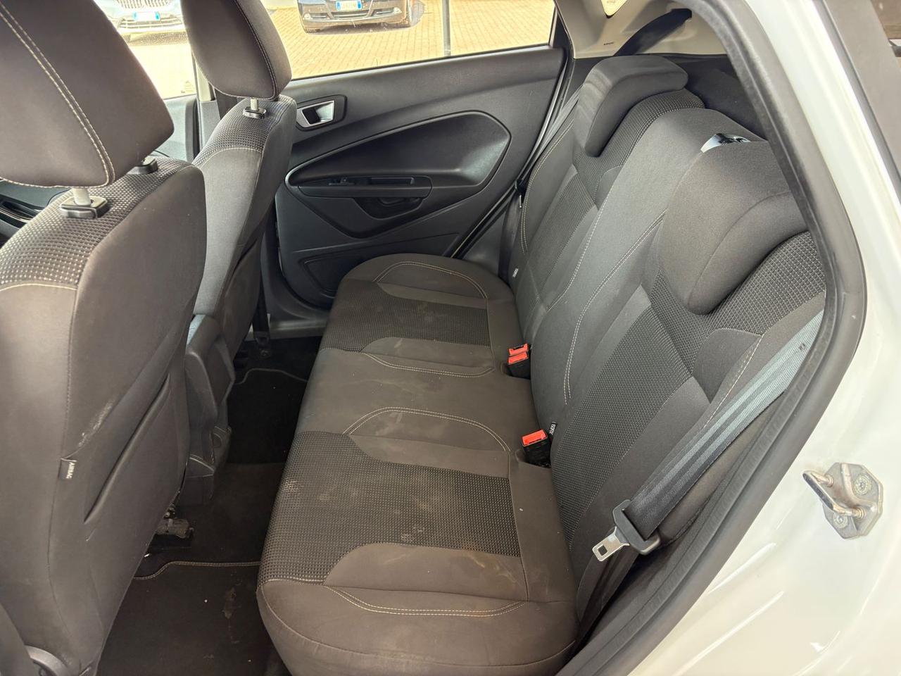 Ford Fiesta Titanium 1.5 TDCi AUTOCARRO DIS #10331