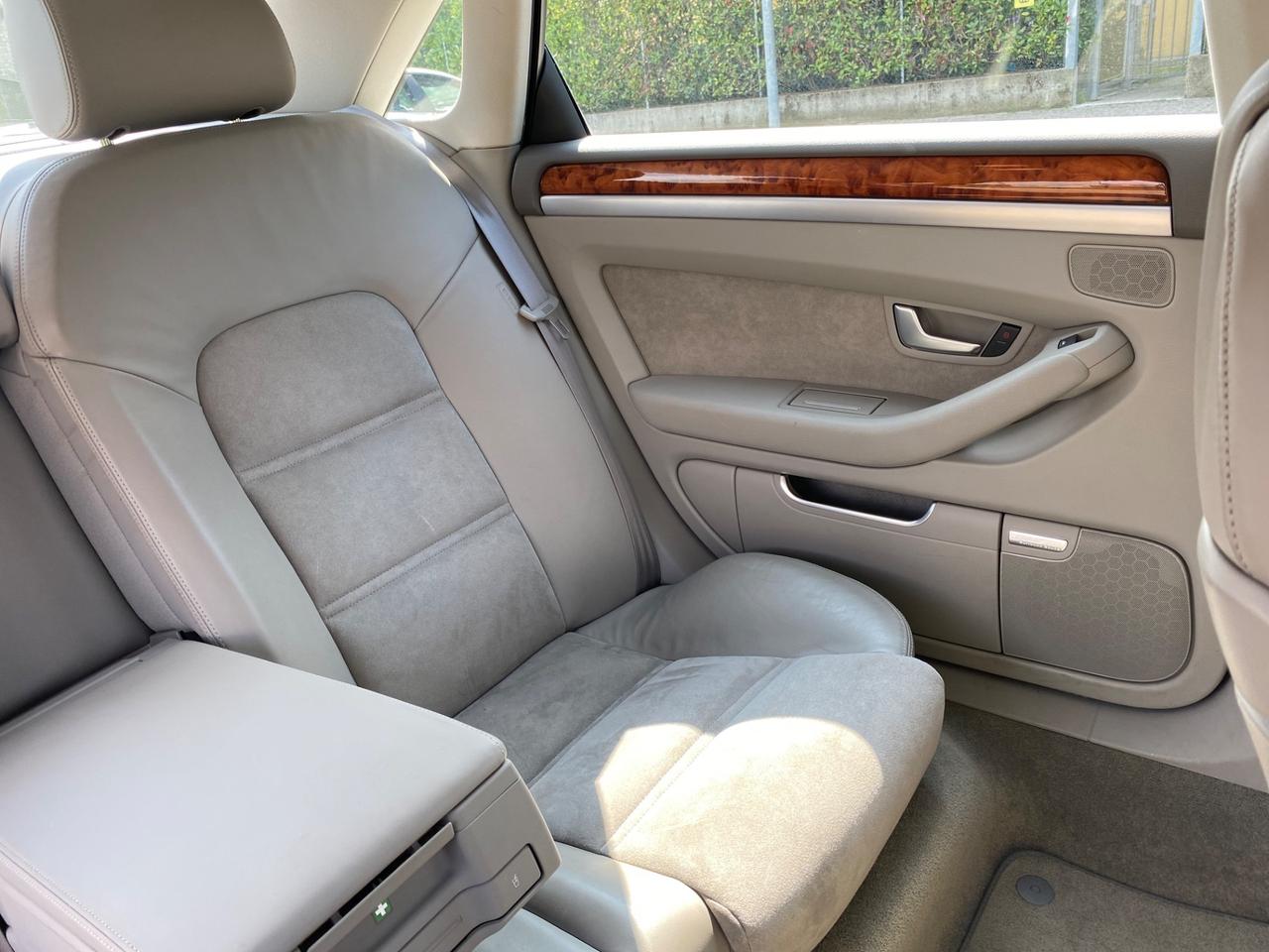 Audi A8 4.2 V8 TDI F.AP. quattro tiptronic 145.000km