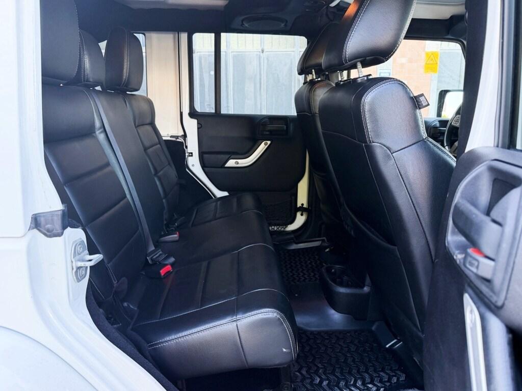 Jeep Wrangler Unlimited 2.8 crd 200CV Autom. Sahara