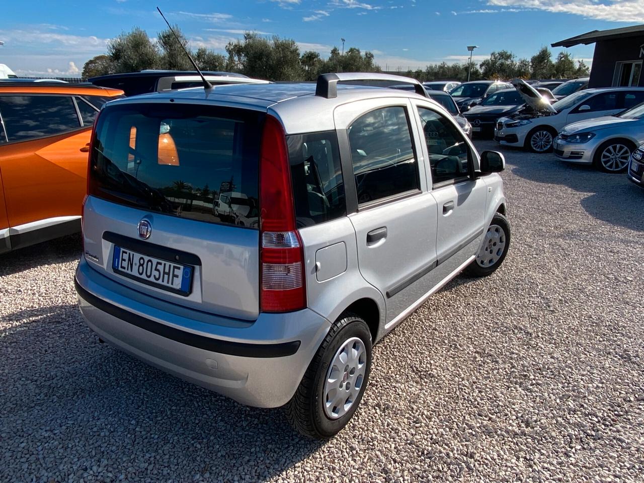 Fiat Panda 1.2 Lounge NEOPATENTATI E UNICO PROPRIETARIO