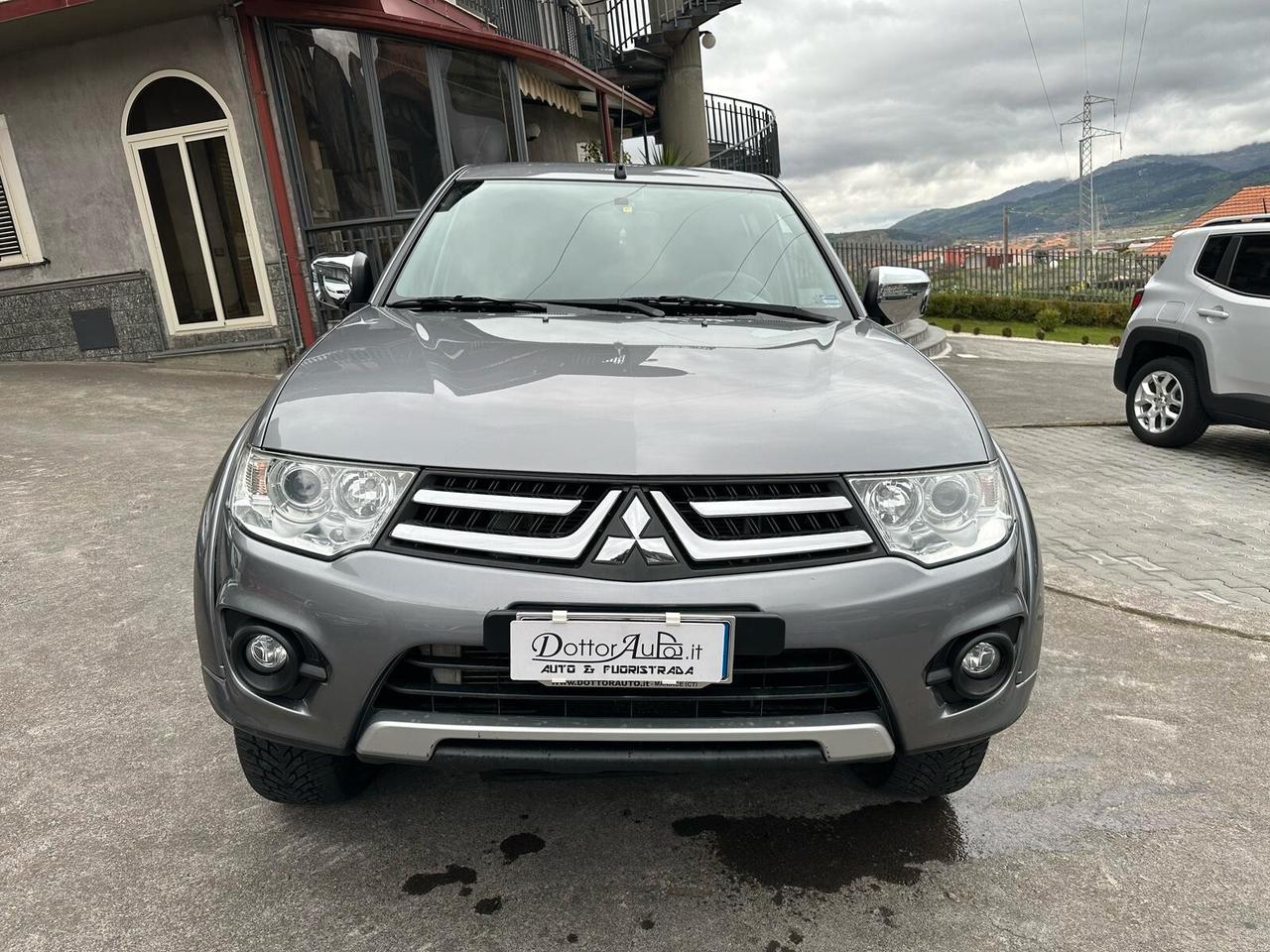 Mitsubishi L200 2.5 DI-D Double Cab Intense